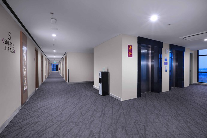 Imagen de los interiores del Hotel Quest Hotel Cikarang by ASTON. Foto 15