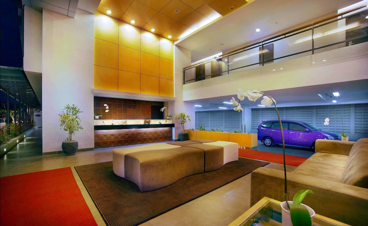Imagen de los interiores del Hotel Quest Kuta By Aston - Chse Certified. Foto 10