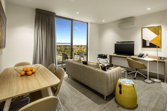 Imagen de los interiores del Hotel Quest Macquarie Park. Foto 14
