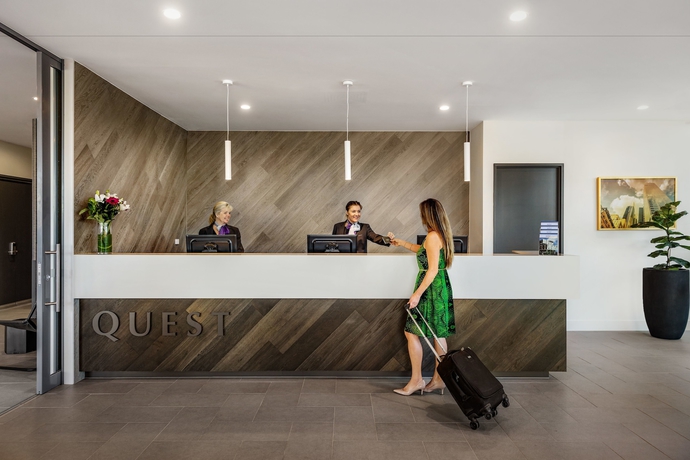 Imagen de los interiores del Hotel Quest Macquarie Park. Foto 16