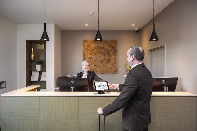 Imagen de los interiores del Hotel Quest Mawson Lakes. Foto 19