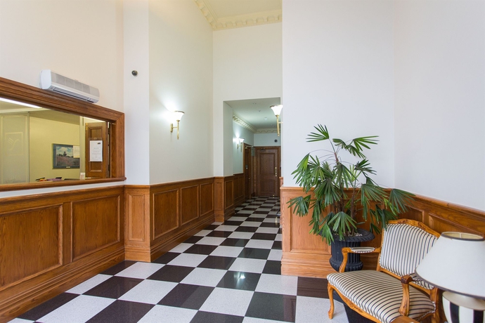 Imagen de los interiores del Hotel Quest On Eden. Foto 12
