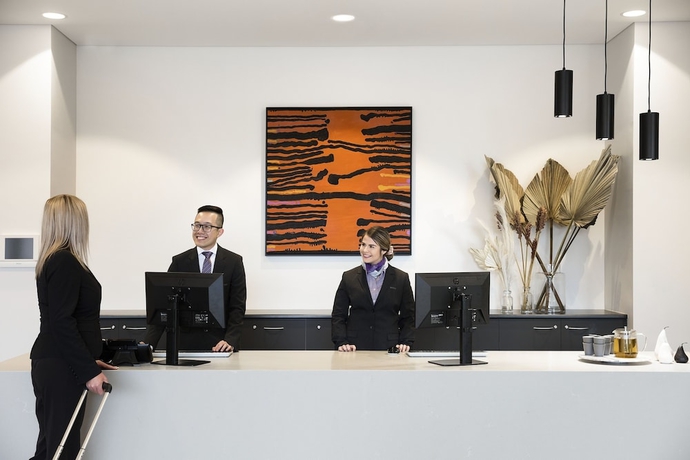 Imagen de los interiores del Hotel Quest Orange. Foto 18