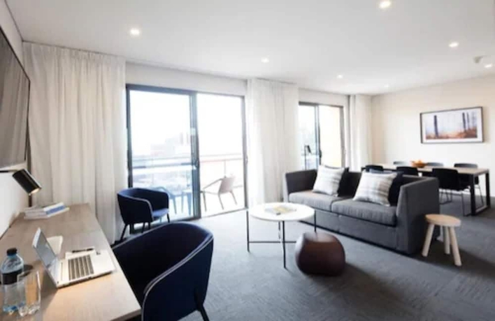 Imagen de la habitación del Hotel Quest Orange. Foto 12