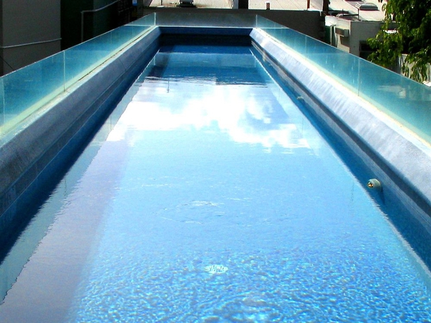 Imagen de la piscina del Hotel Quest Parnell. Foto 7