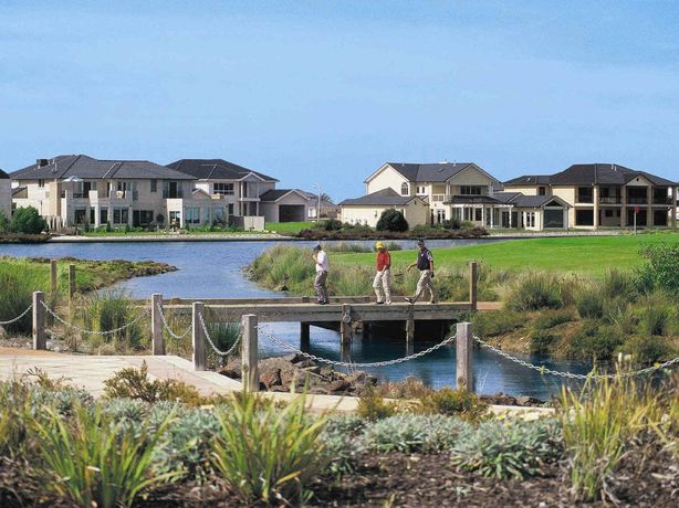 Imagen de los exteriores del Hotel Quest Sanctuary Lakes. Foto 13