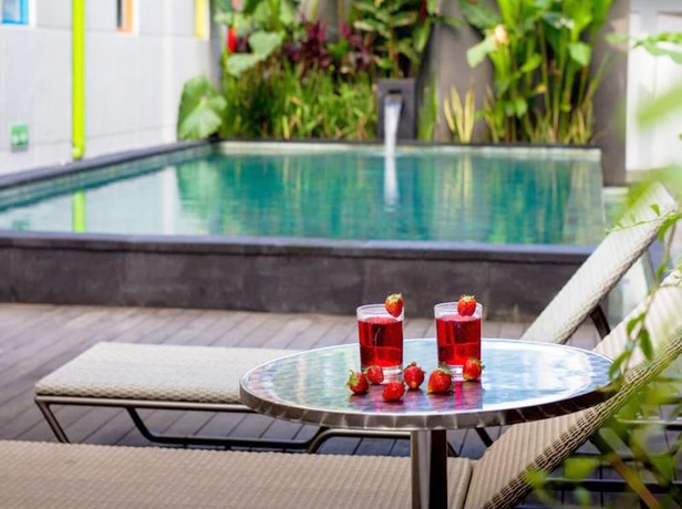 Imagen de los exteriores del Hotel Quest Vibe Dewi Sri Bali. Foto 8