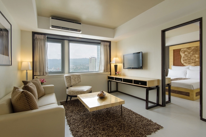 Imagen de los interiores del Hotel Quest and Conference Center. Foto 12