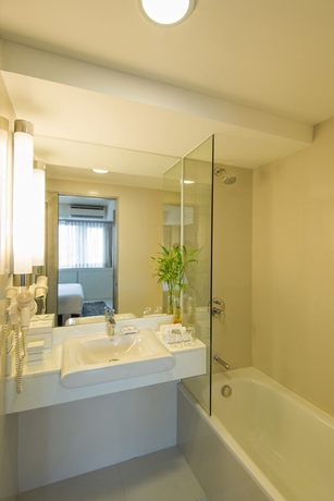 Imagen de la habitación del Hotel Quest and Conference Center. Foto 7