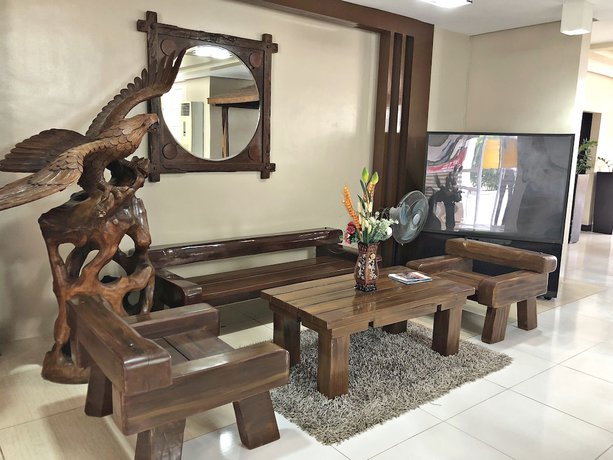 Imagen de los interiores del Hotel Quezon Premier Candelaria. Foto 17