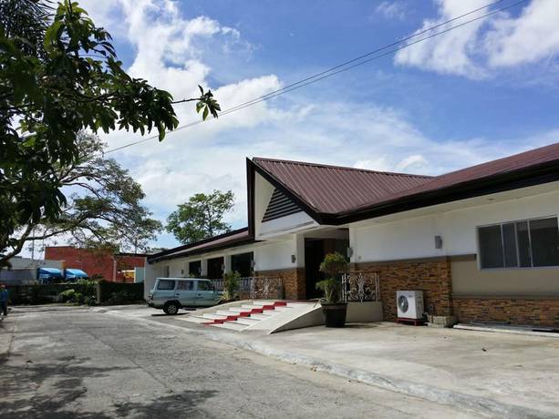 Imagen de los exteriores del Hotel Quezon Premier Lucena. Foto 9