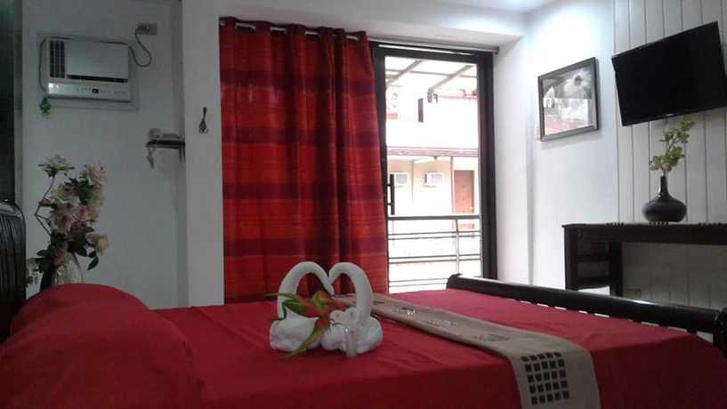 Imagen de la habitación del Hotel Quezon Premier Lucena. Foto 8