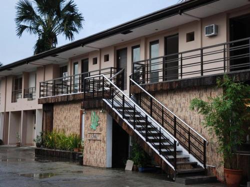 Imagen general del Hotel Quezon Premier Lucena. Foto 6