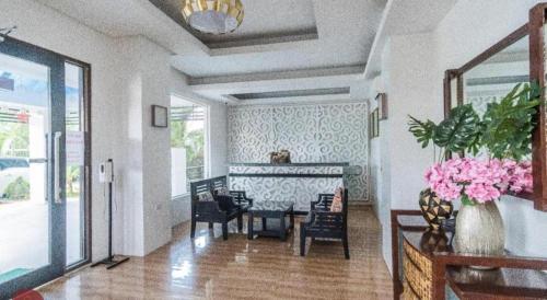 Imagen general del Hotel Quezon Premier Lucena. Foto 13