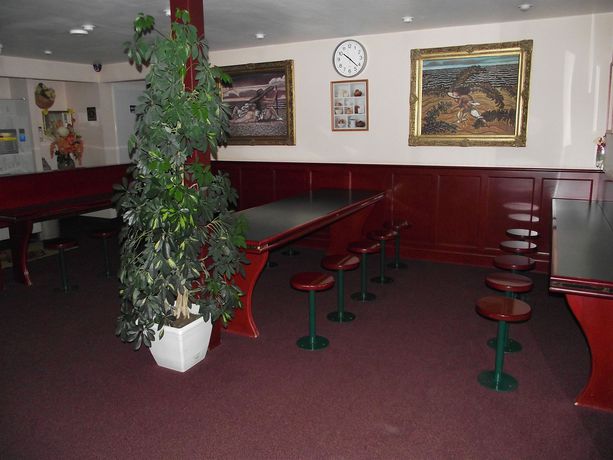 Imagen de los exteriores del Hotel Quick Palace Le Mans Nord St Saturnin. Foto 10