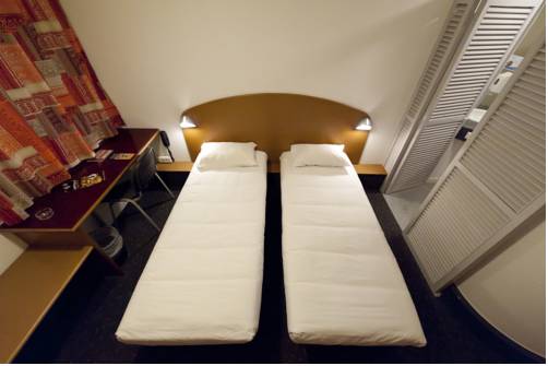 Imagen de la habitación del Hotel Quick Palace Pau. Foto 4