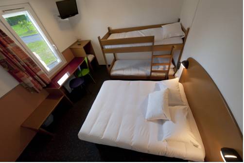 Imagen de la habitación del Hotel Quick Palace Pau. Foto 5