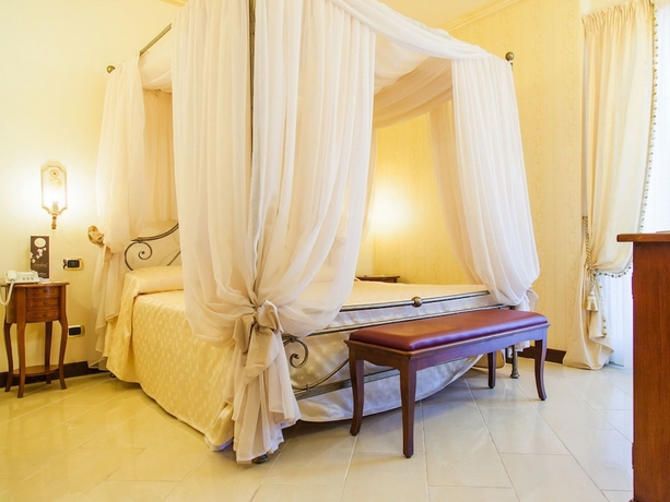 Imagen de la habitación del Hotel Quiete Taormina Naxos, Tapestry Collection by Hilton. Foto 11