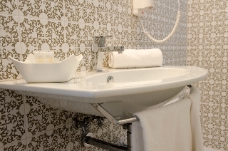 Imagen del bar/restaurante del Hotel Quihotel. Foto 5