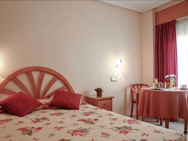 Imagen de la habitación del Hotel Quino. Foto 14