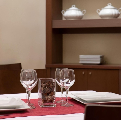 Imagen del bar/restaurante del Hotel Quino. Foto 9