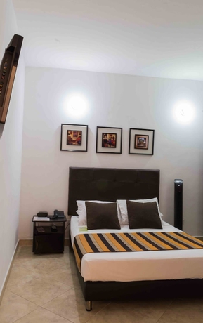 Imagen de la habitación del Hotel Quinta Avenida, MEDELLIN. Foto 2