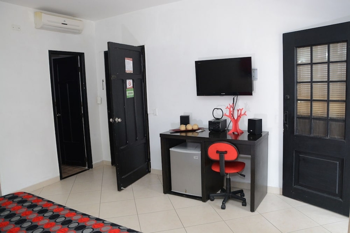 Imagen de la habitación del Hotel Quinta Avenida, MEDELLIN. Foto 9