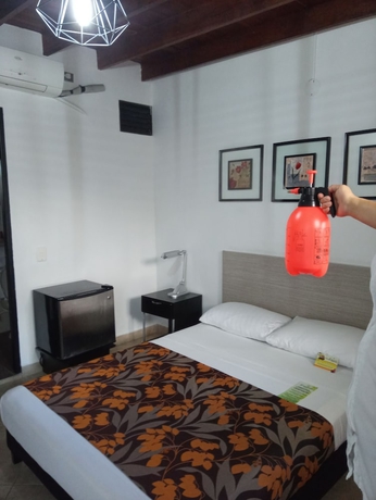 Imagen de la habitación del Hotel Quinta Avenida, MEDELLIN. Foto 12