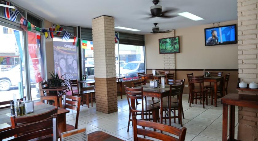 Imagen del bar/restaurante del Hotel Quinta Avenida, Sabana. Foto 2