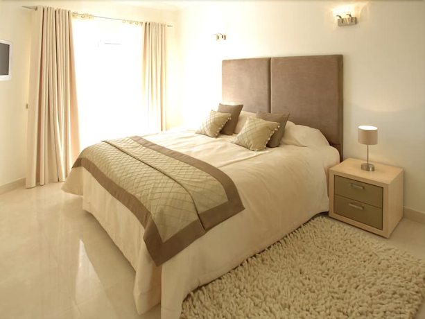 Imagen de la habitación del Hotel Quinta Da Floresta - Santo Antonio Villas Golf & Spa. Foto 7