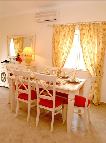 Imagen de la habitación del Hotel Quinta Da Floresta - Santo Antonio Villas Golf & Spa. Foto 9