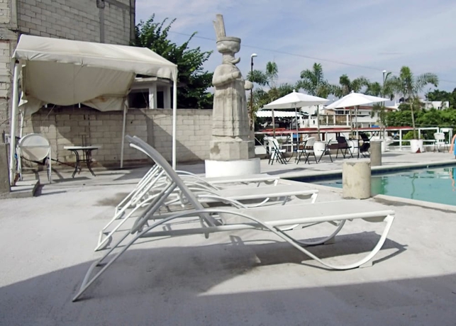 Imagen de la piscina del Hotel Quinta De La Rosa, Cuautla. Foto 13