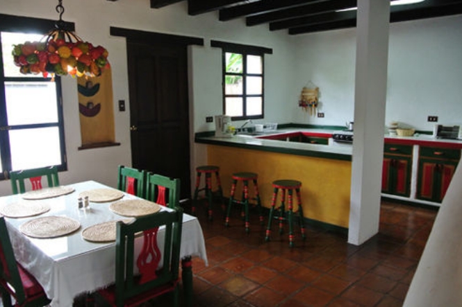 Imagen del bar/restaurante del Hotel Quinta De Las Flores. Foto 3