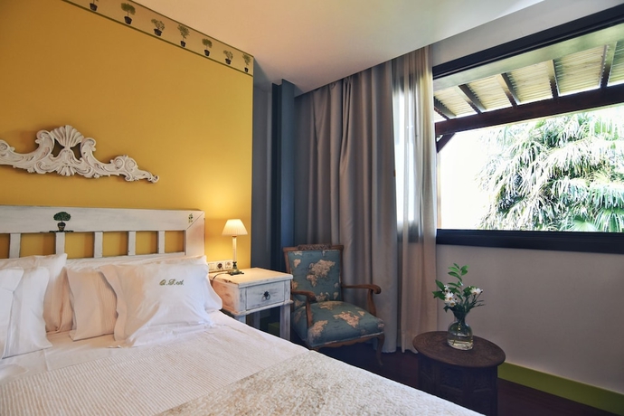 Imagen de la habitación del Hotel Quinta De San Amaro. Foto 16