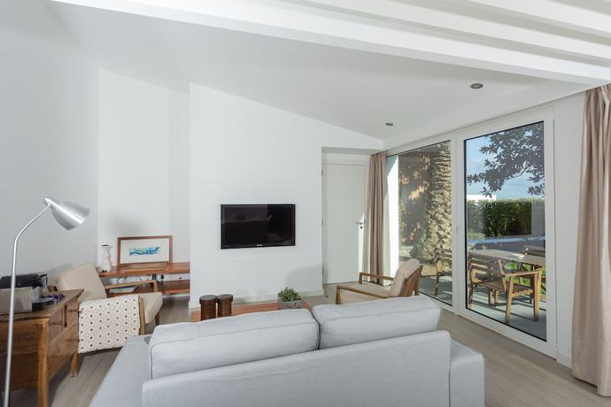 Imagen de la habitación del Hotel Quinta De Santa Clara. Foto 2