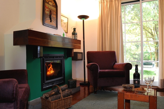 Imagen de la habitación del Hotel Quinta De Santo António Da Serra. Foto 6