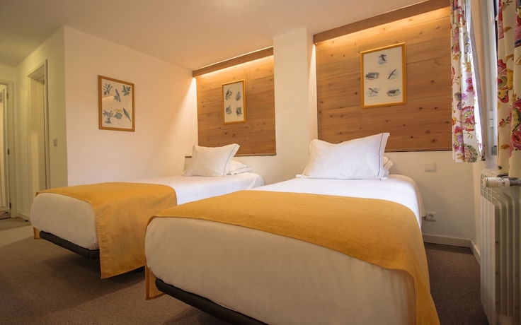 Imagen de la habitación del Hotel Quinta De Santo António Da Serra. Foto 12