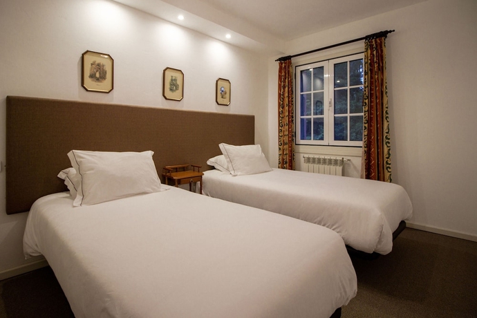 Imagen de la habitación del Hotel Quinta De Santo António Da Serra. Foto 15