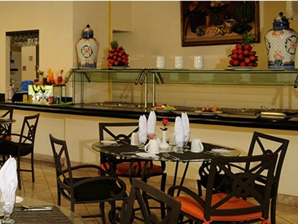 Imagen general del Hotel Quinta Del Sol By Solmar. Foto 7