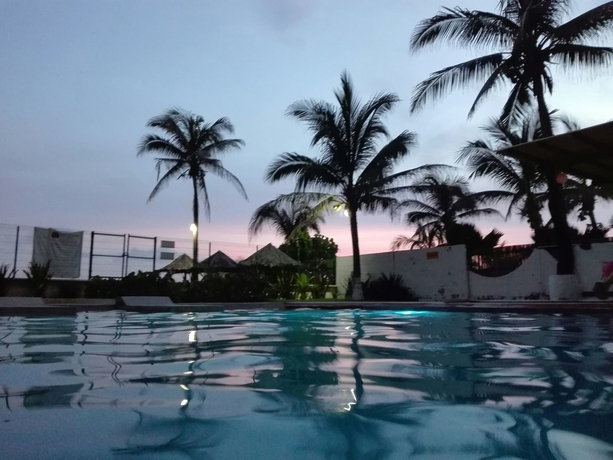 Imagen de la piscina del Hotel Quinta Diamante. Foto 16
