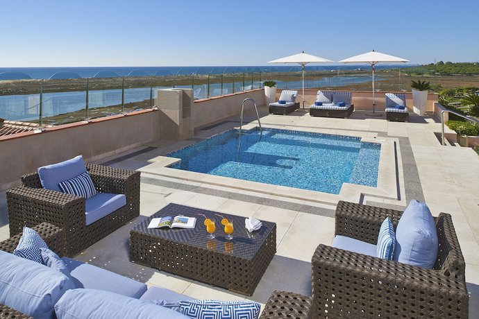 Imagen de la habitación del Hotel Quinta Do Lago, Algarve. Foto 8