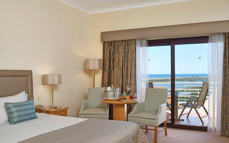Imagen de la habitación del Hotel Quinta Do Lago. Foto 5
