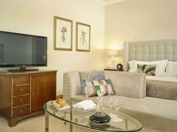 Imagen de la habitación del Hotel Quinta Do Lago. Foto 15