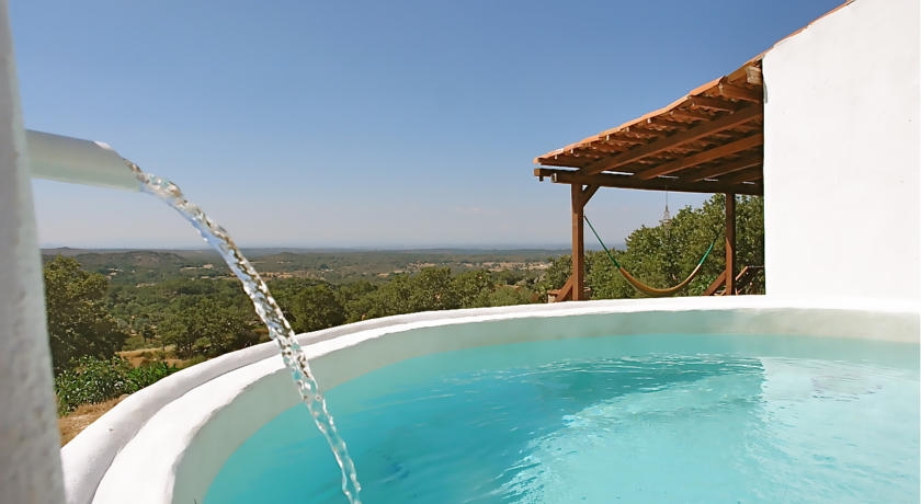 Imagen de la piscina del Hotel Quinta Do Marvao. Foto 4