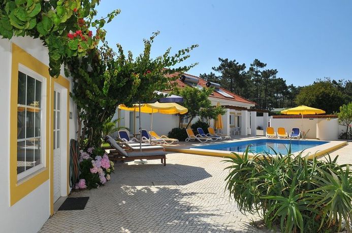 Imagen de la piscina del Hotel Quinta Do Moinho De Vento - Racket and Country Club. Foto 15