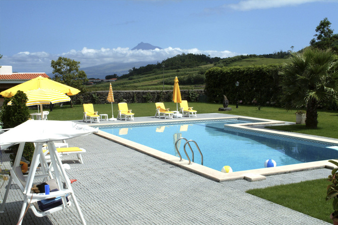 Imagen de la piscina del Hotel Quinta Do Vale. Foto 5