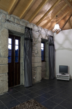 Imagen de la habitación del Hotel Quinta Dos 4 Lagares. Foto 9