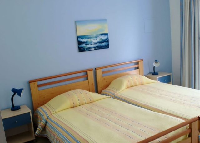 Imagen de la habitación del Hotel Quinta Dos Caracóis. Foto 7