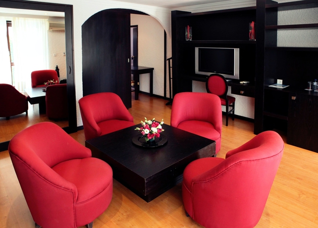 Imagen de la habitación del Hotel Quinta Dos Três Pinheiros. Foto 11