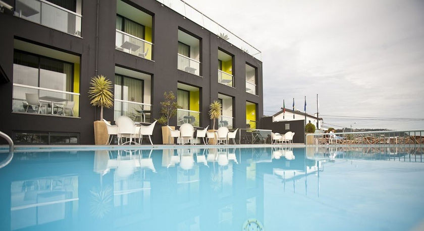 Imagen de la piscina del Hotel Quinta Mirabela. Foto 14